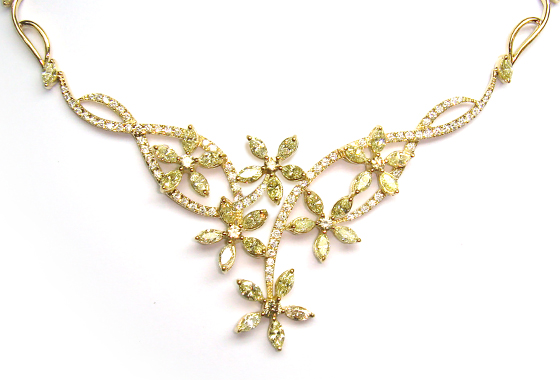 18k yellow gold necklace with yellow marquise Diamonds